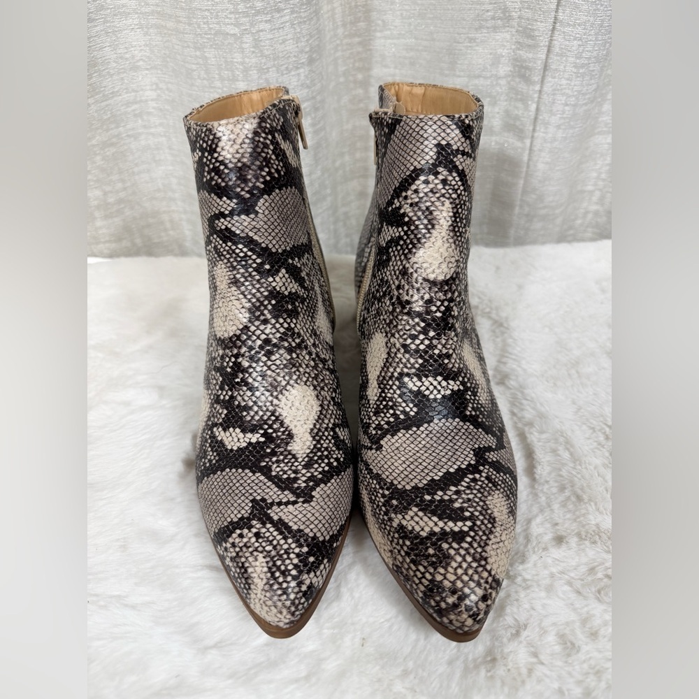 City Classified Women’s 9 Snakeskin Ankle Boot - Picture 3 of 7